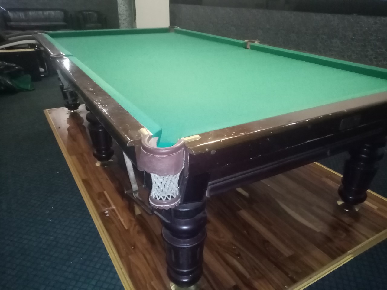 Замена сукна бильярдного стола Шевалье 10 футов